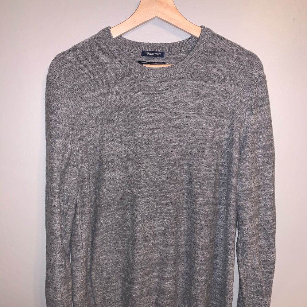 American Eagle Men’s Grey Sweater